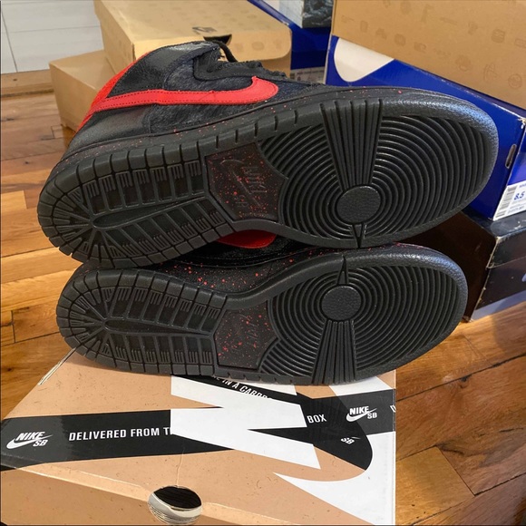 Nike Dunk SB High “Krampus” - Picture 5 of 7